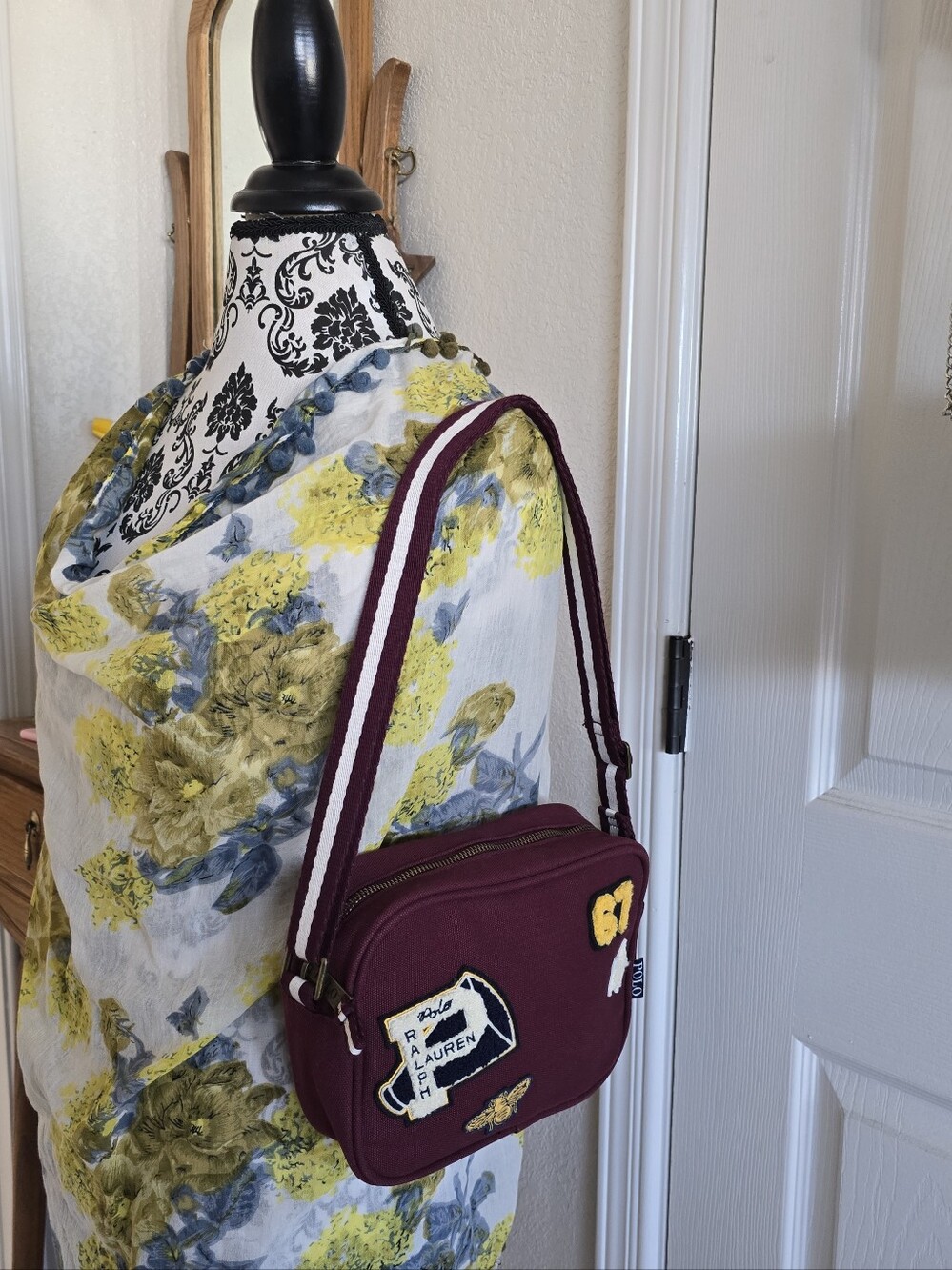 Polo Ralph Lauren  Canvas Varsity Patches Crossbody Camera Wine ColorBag